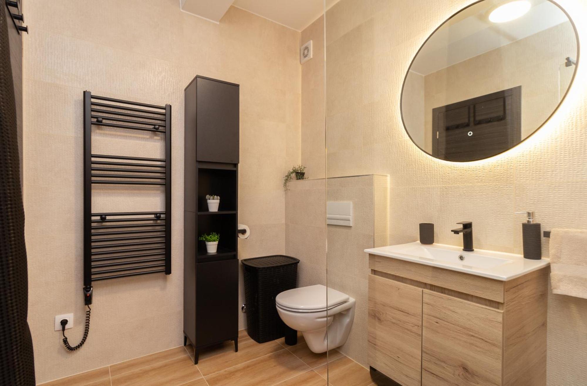 Modern And Spacious Apartment Helena Near The Beach Privlaka  Exterior photo